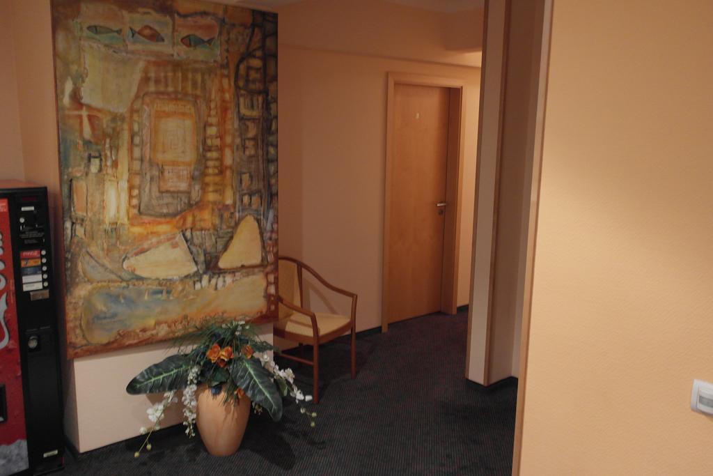 Hotel Jahnhaus Langenfeld  Zewnętrze zdjęcie