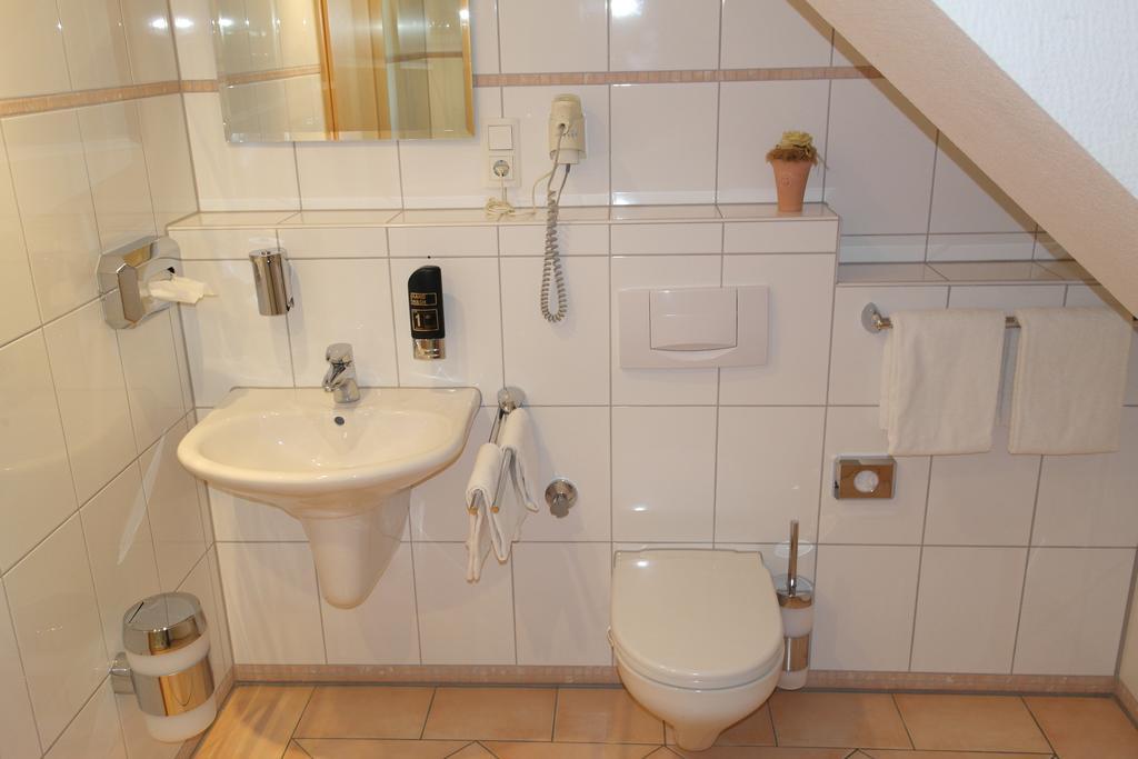 Hotel Jahnhaus Langenfeld  Pokój zdjęcie