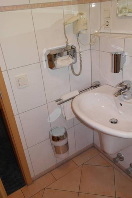 Hotel Jahnhaus Langenfeld  Pokój zdjęcie