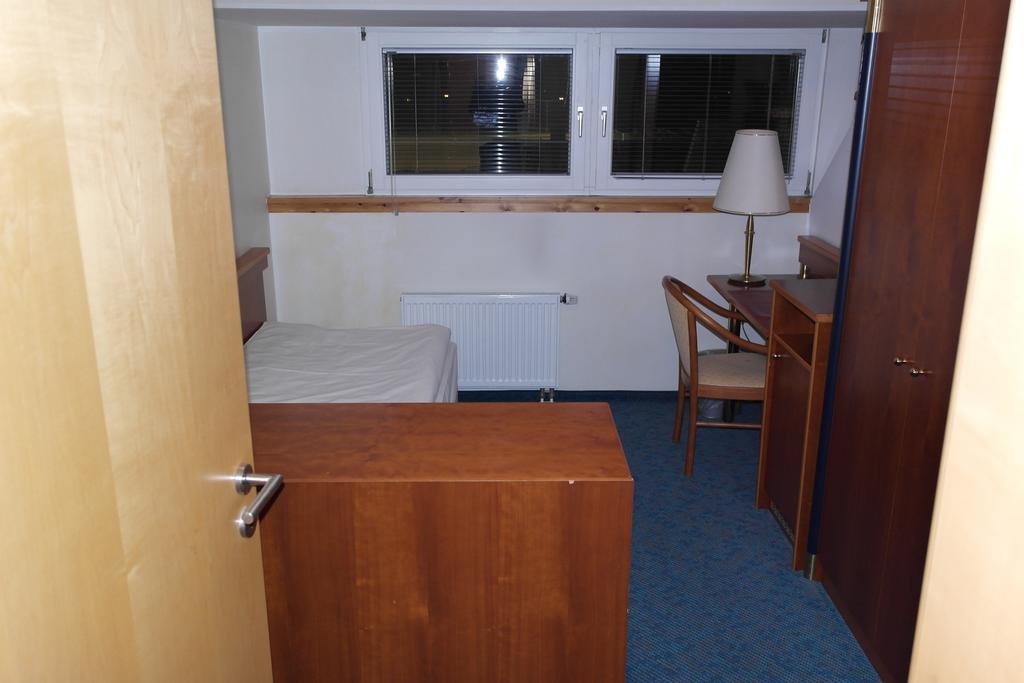 Hotel Jahnhaus Langenfeld  Pokój zdjęcie
