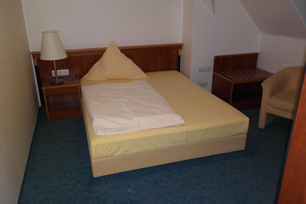 Hotel Jahnhaus Langenfeld  Pokój zdjęcie